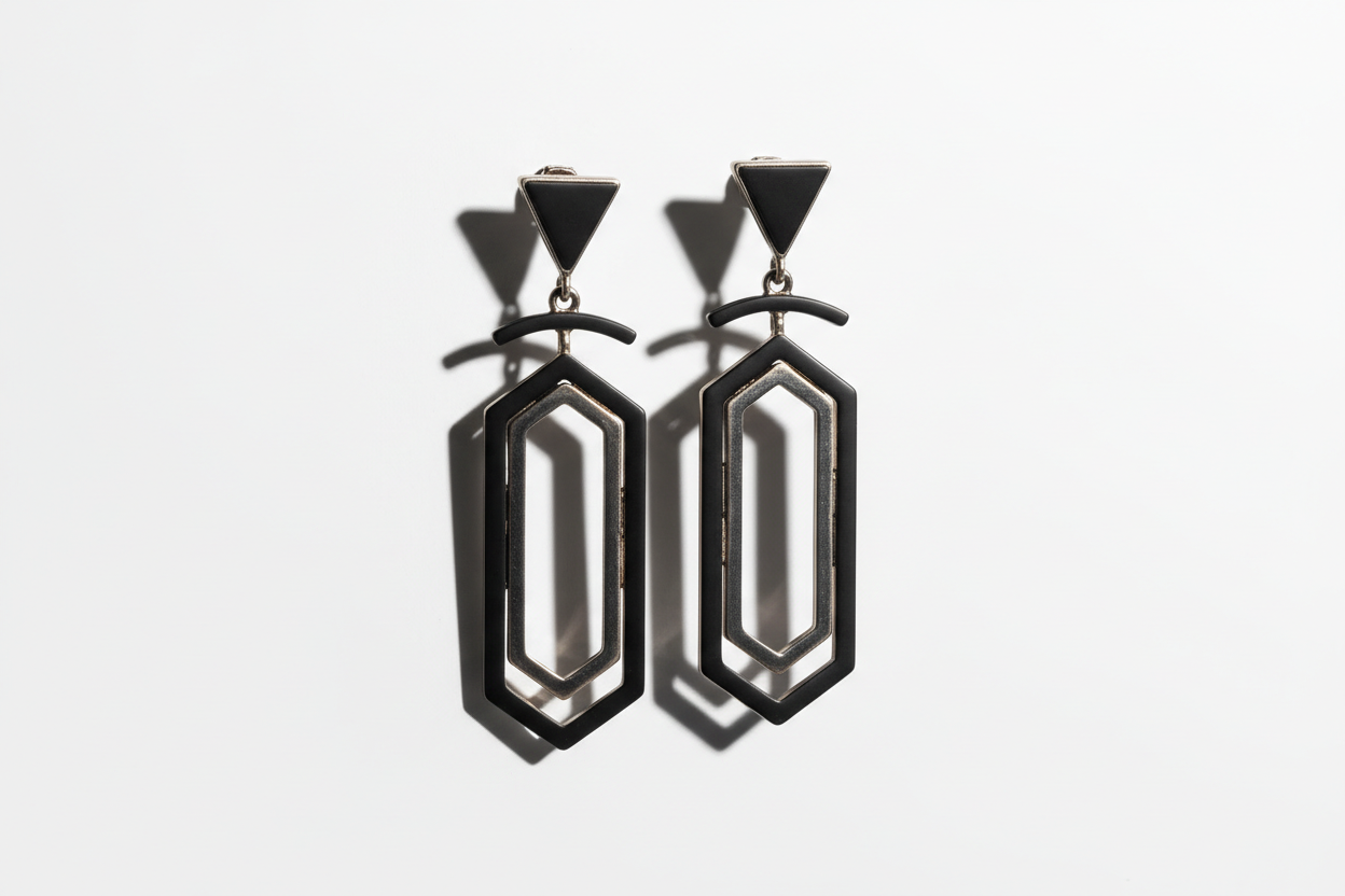 faca um Brinco Noir Line
