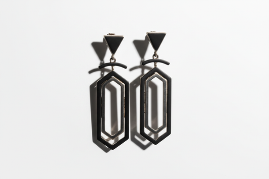 faca um Brinco Noir Line
